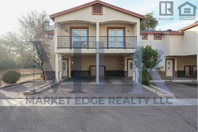 Photo - 3Bed/2.5Bath Townhouse at 24th St/Thomas! Move-In ready on 05/07/2026! -- NO HOA!