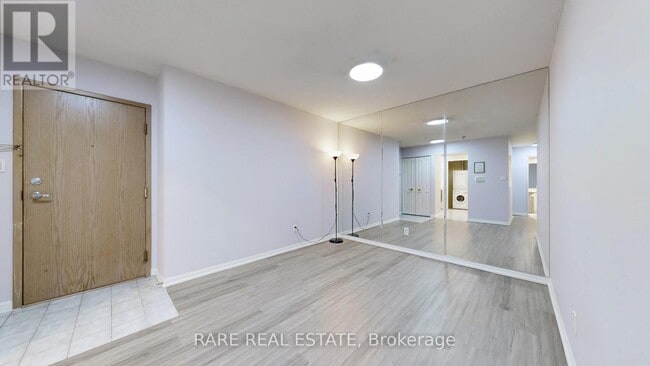 Photo - 88 Corporate Dr Unité 1803