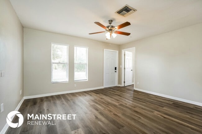 Photo - 9083 Henry Rd