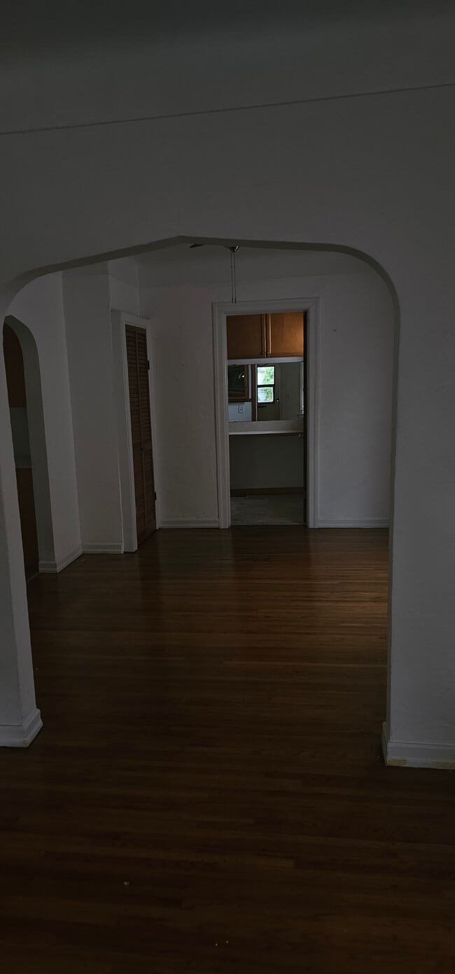 Photo - 49 Neise Ave