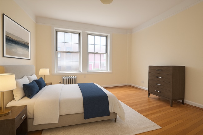 Photo - 112 W 13th St
