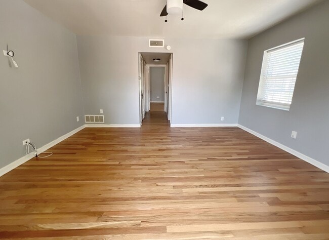 Photo - SEE IT NOW: Charming Updated Apartment with Private Balcony ~ $500 MOVE-IN SPECIAL!