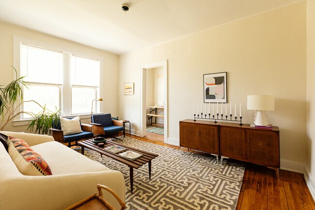 Photo - 605 Hazelwood St