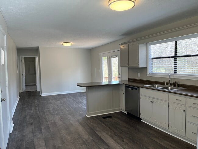 Photo - 1272 Gallaher Rd