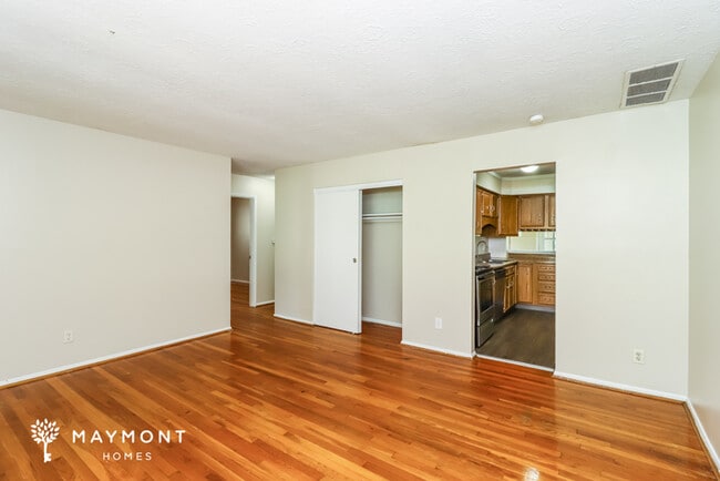 Photo - 5500 Ehrling Rd