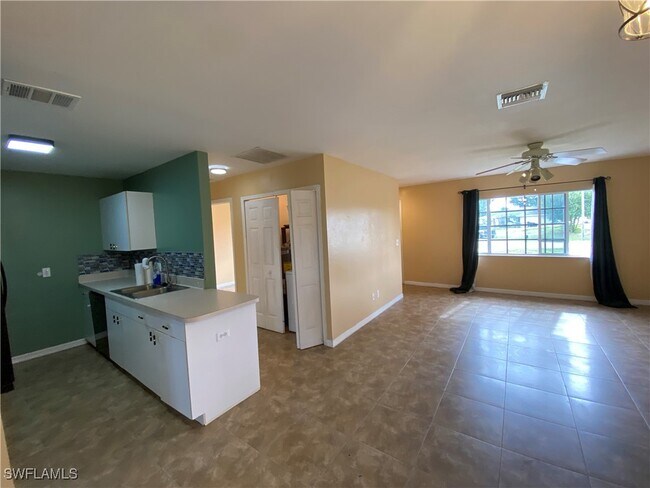 Photo - 7319 Albany Rd