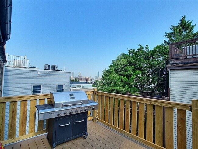 Photo - 54 Telegraph St