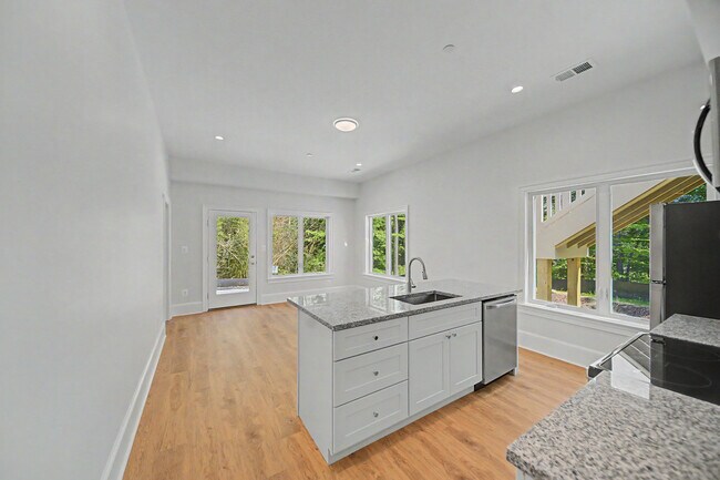 Photo - 10205 Sorrel Ave