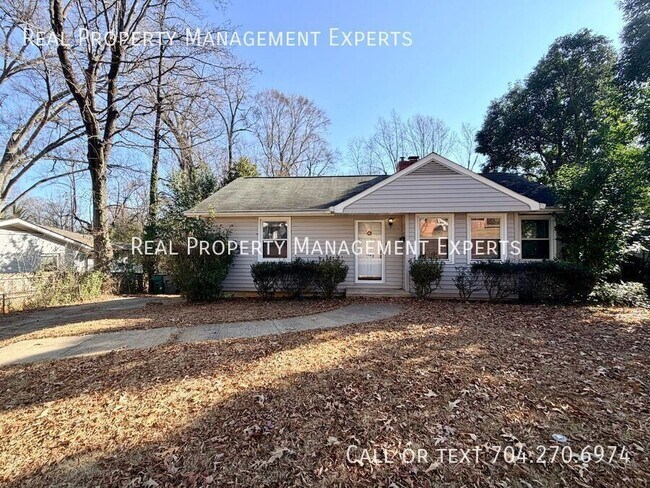 Building Photo - 1843 Camp Greene St