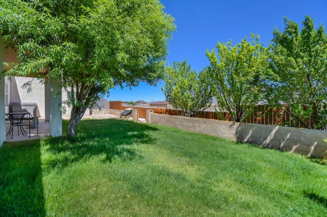 Photo - 832 Monterrey Rd NE