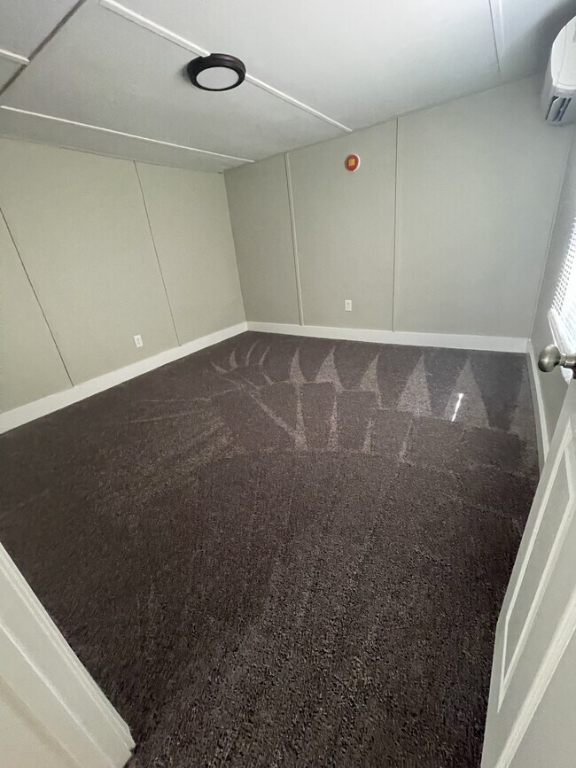 Photo - 25308 Nanticoke Rd