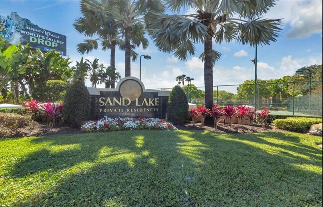 Photo - 7524 Seurat St