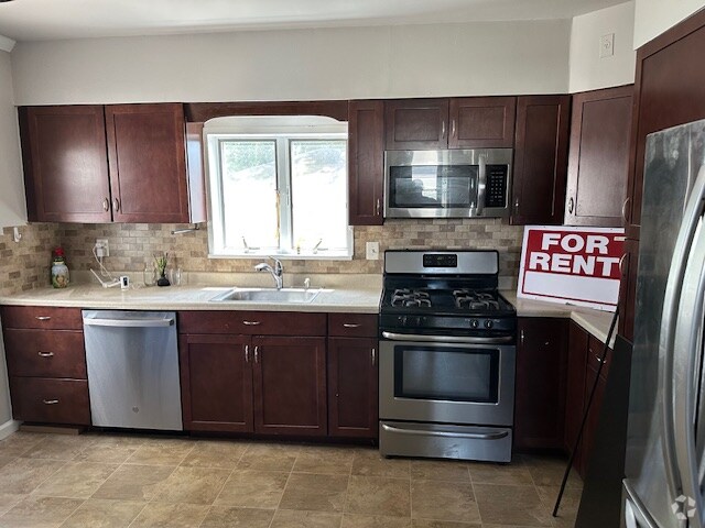 Building Photo - 38 Kuhlthau Ave Unit A Rental