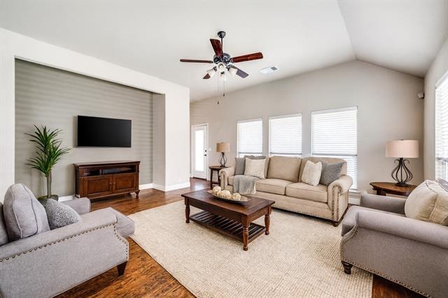 Photo - 817 Lighthouse Ln