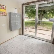 Entrance / mailboxes - Park Pointe