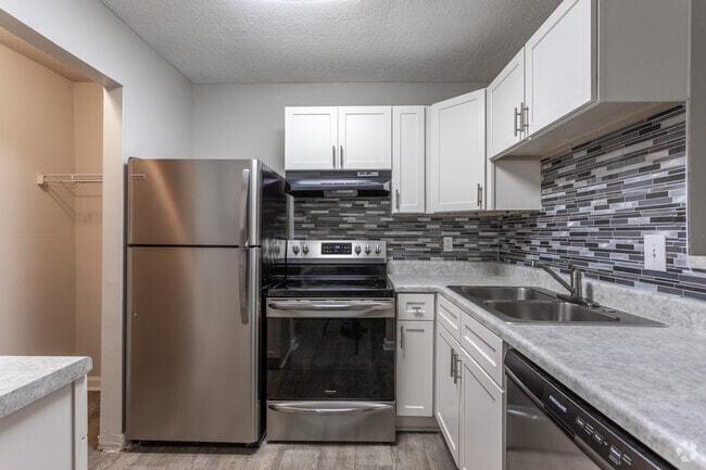 Interior Photo - East Ponce Village