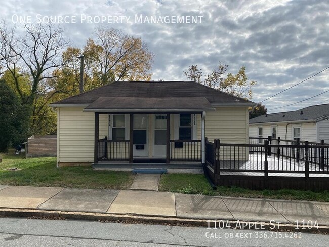 Building Photo - 1104 Apple St Unit 1104