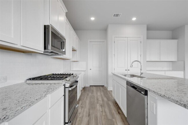 112 Revere Dr