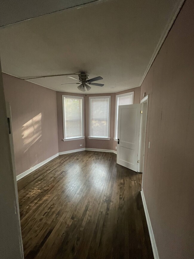Building Photo - 3141 N Central Park Ave Unit 2