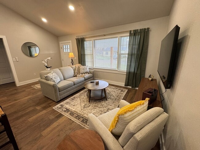 Photo - 1309 E Seminole Ave