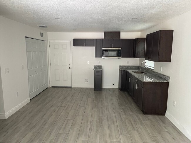 Photo - 8417 N Seminole Ave