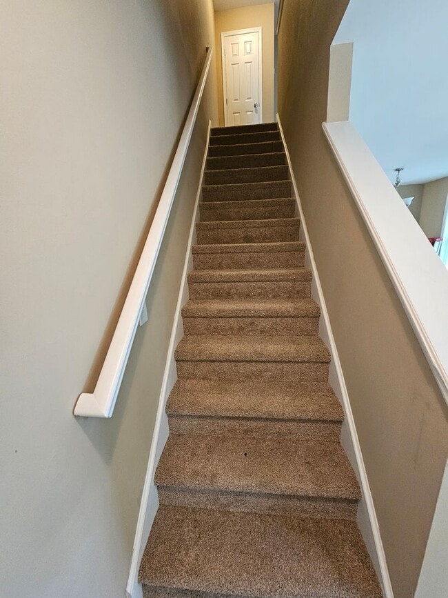 Photo - 109 S Queen St