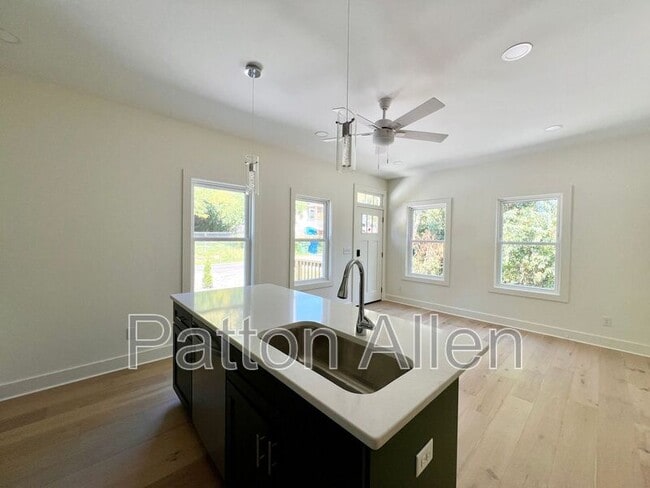 Photo - 10 Deaver Park Cir Unit #200