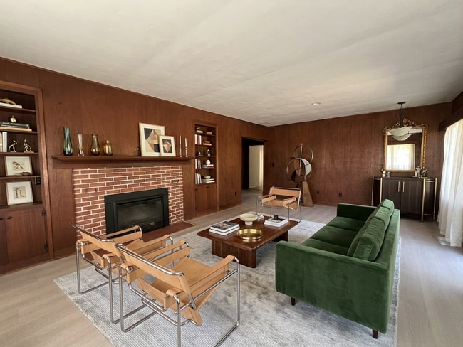 616 Cheryl Ln