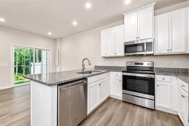 137 Capeside Ct