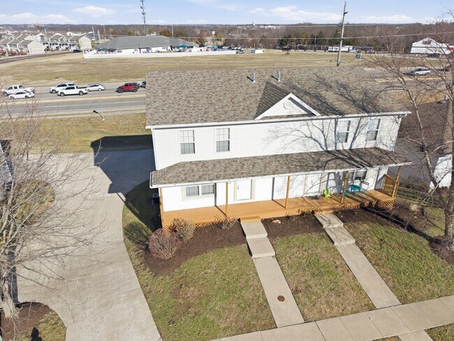 Photo - 2413 Northampton Dr