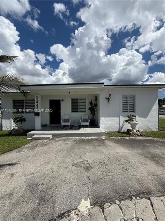 Photo - 2445 SW 90th Ave Unit 2445 SW 90th Ave  1