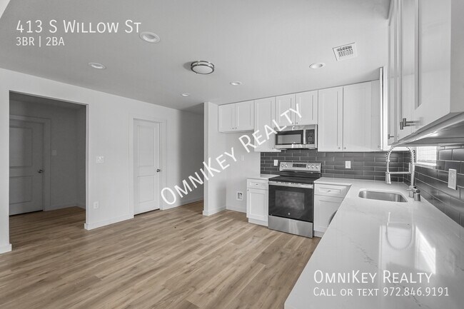 Photo - 413 S Willow St