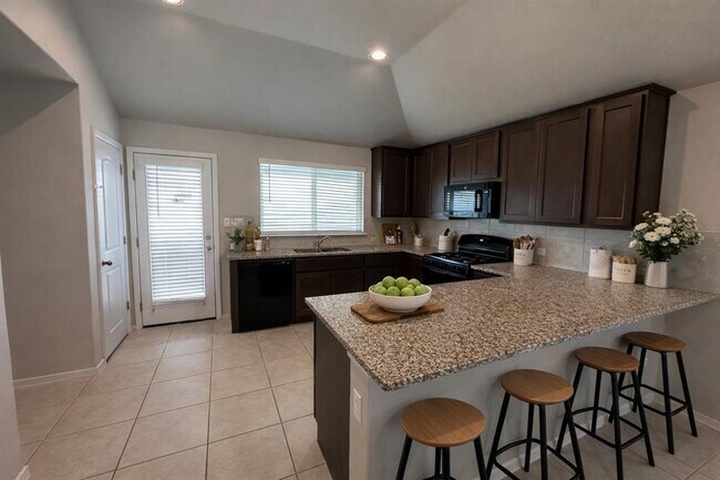 Photo - 251 Tempest Trl