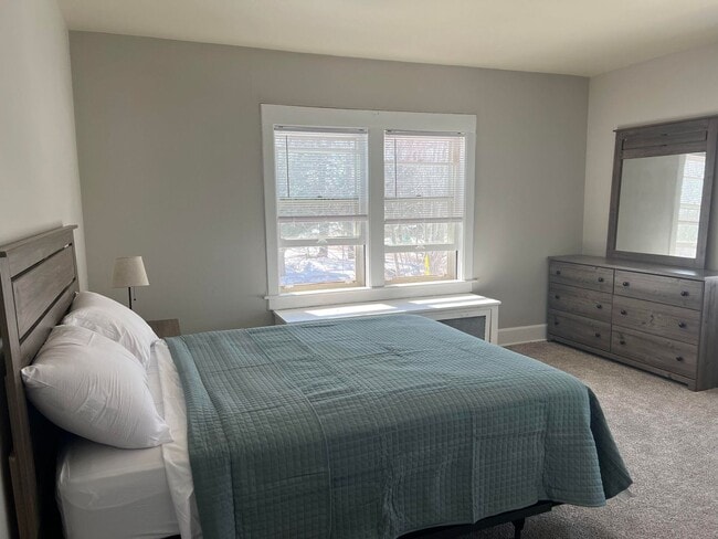 Photo - All Utilites and Fully Furnished 2 Bedroom! Unit 600 E 21st St. #4 (F)