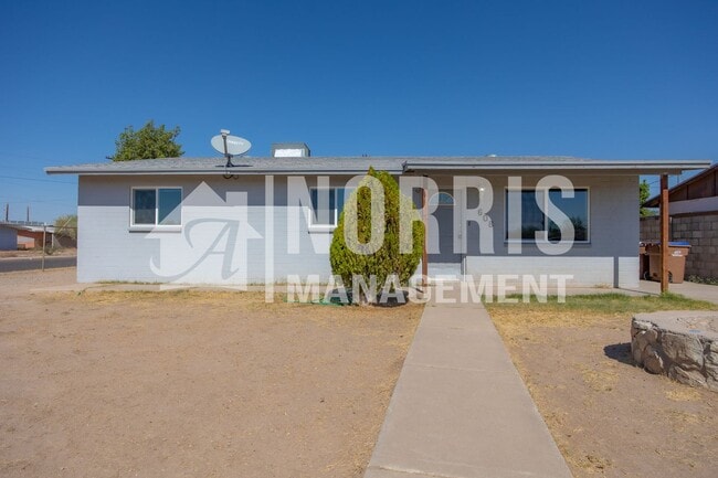 Great Home Located in Eloy at a Great Price! - Great Home Located in Eloy at a Great Price!