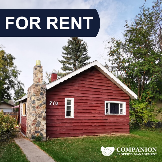 Building Photo - 710-718 8 St E