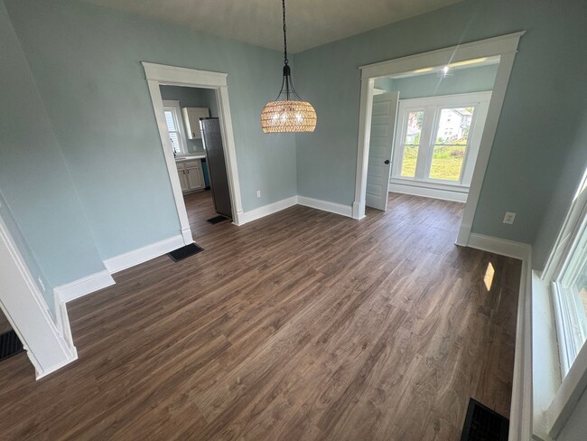 Photo - Stunning 3-Bedroom Home with Modern Finishes and Detached Garage