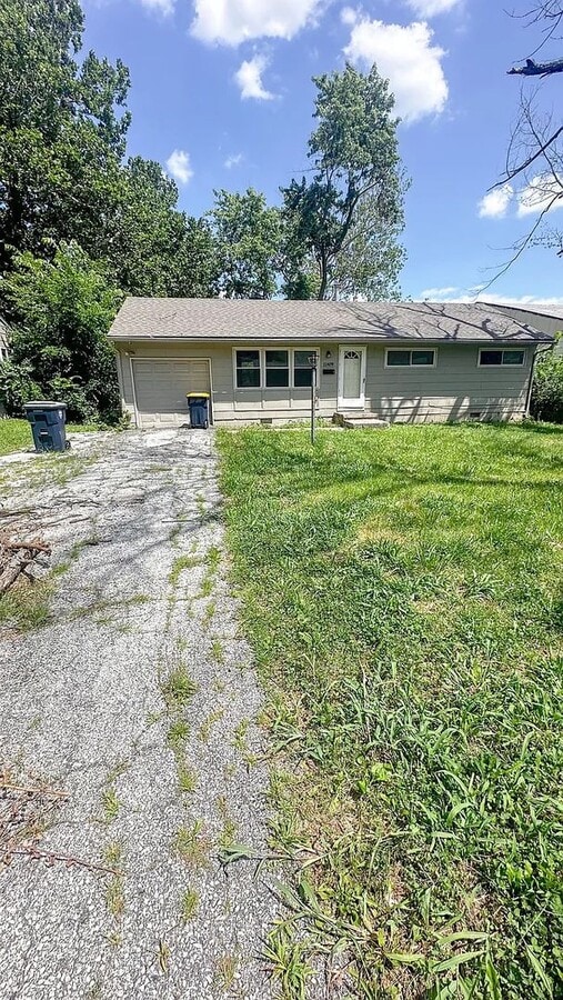 Photo - 11409 Crystal Ave