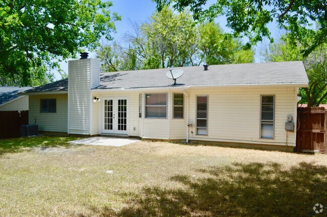 Building Photo - Charming 3 bed 2 bath home off Walzem rd!