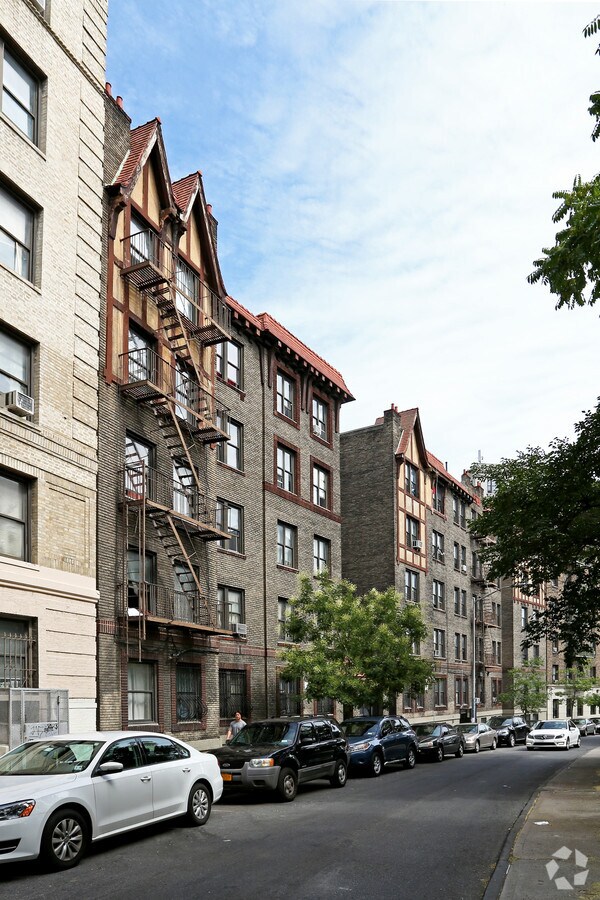 Hilltop Manhattan - Hilltop Manhattan Apartments