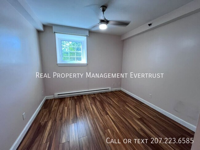 245 Broadway-106