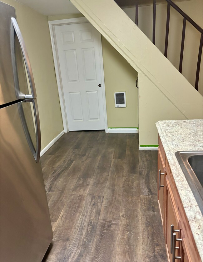 Photo - 6043 Wister St Unidad 2F