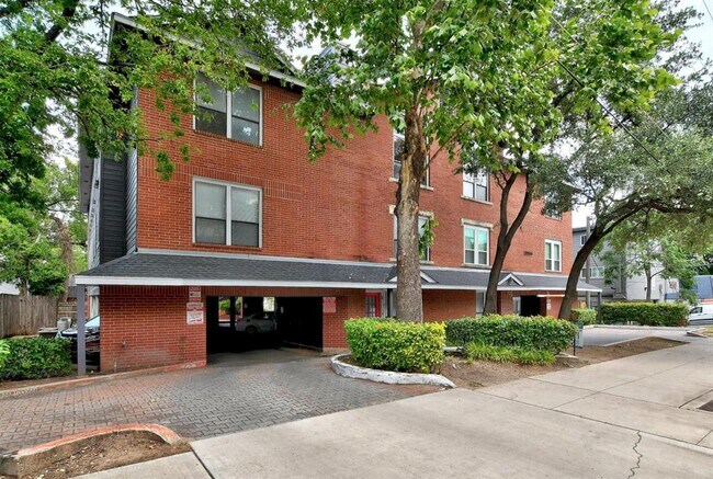 Photo - 2804 Rio Grande St Unit 310