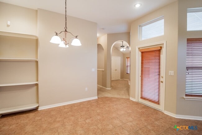 Photo - 304 Yosemite Dr