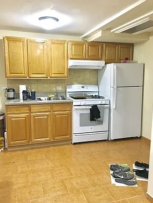 Photo - 24-21 Crescent St Apartment Unit 2F