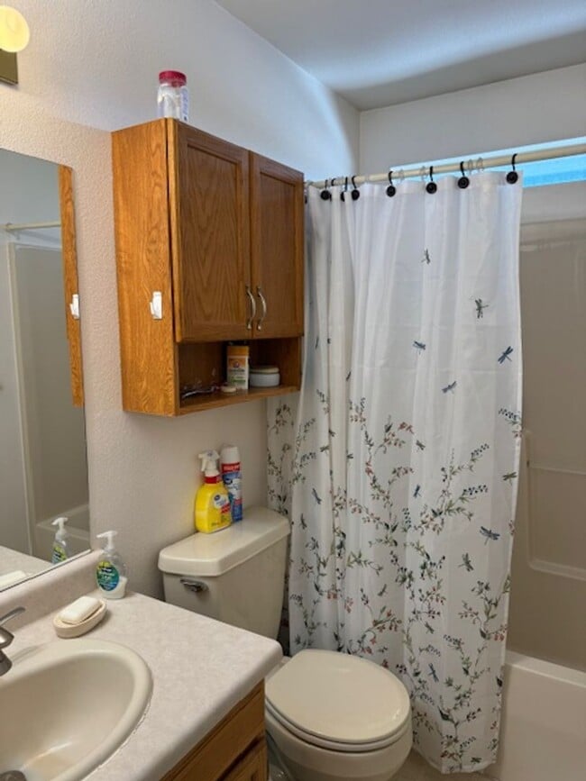 Photo - ALL PROSPECTIVE TENANTS MUST SUBMIT A $58 ...