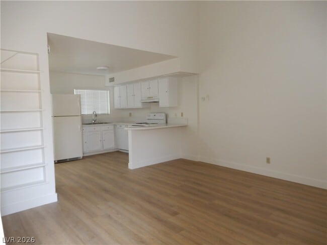 Photo - 5146 Gray Ln