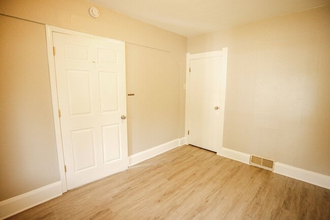 Photo - Very nice three bedroom 2 bathroom house available for rent!