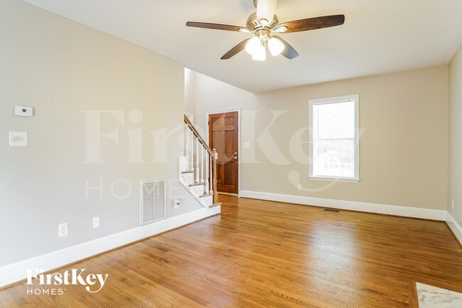 Photo - 408 Indian Hill Rd