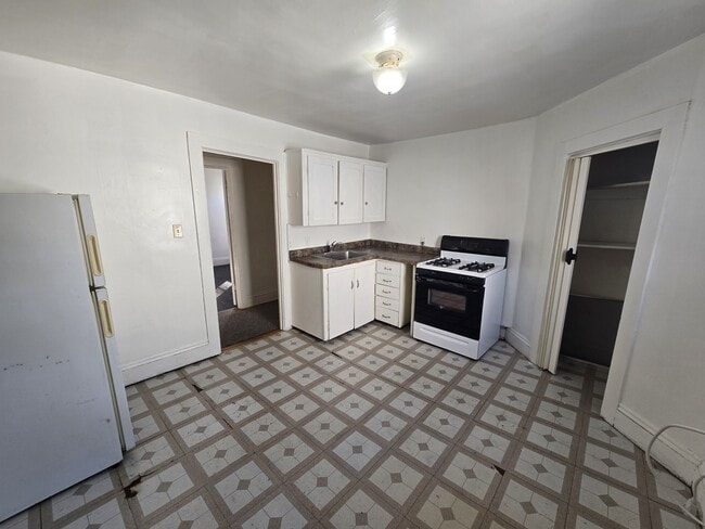 Photo - 1424 Grant Ave